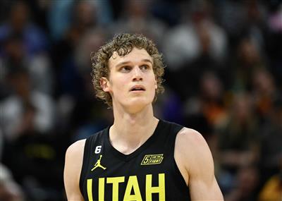 无奈空砍！马尔卡宁23中12得到33分4抢篮板1助攻