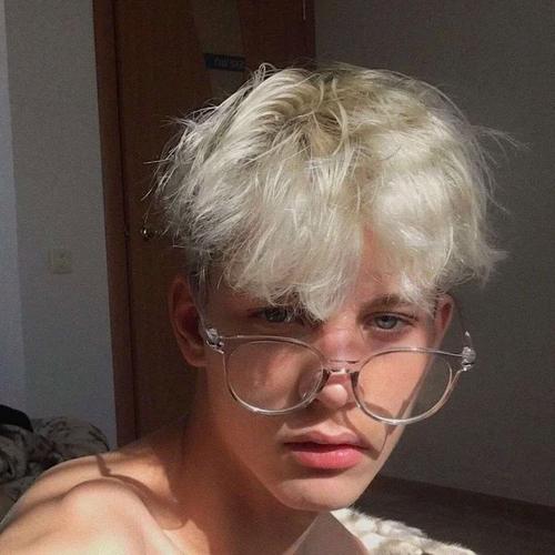 6686体育app合作伙伴Chloe