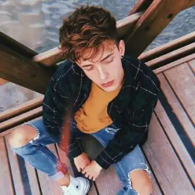 6686体育app铁牌作者Yolanda