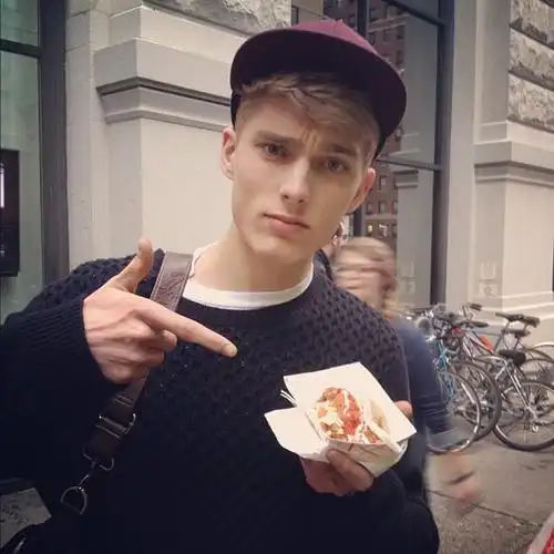 6686体育app中级作者Isabella