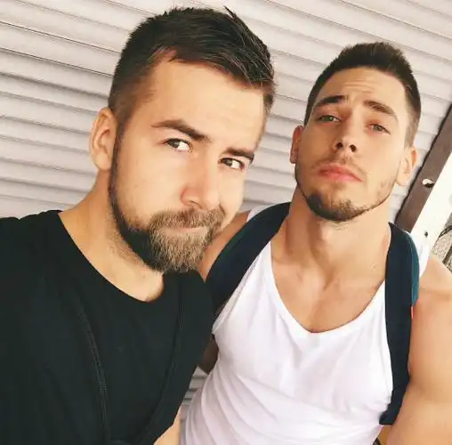 6686体育app海外作者跌落